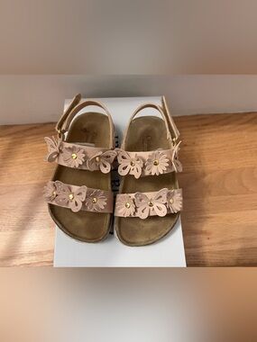 Giulia Palai Tan Butterfly Flower Leather sandals size 7 Made in Italy toddlers
